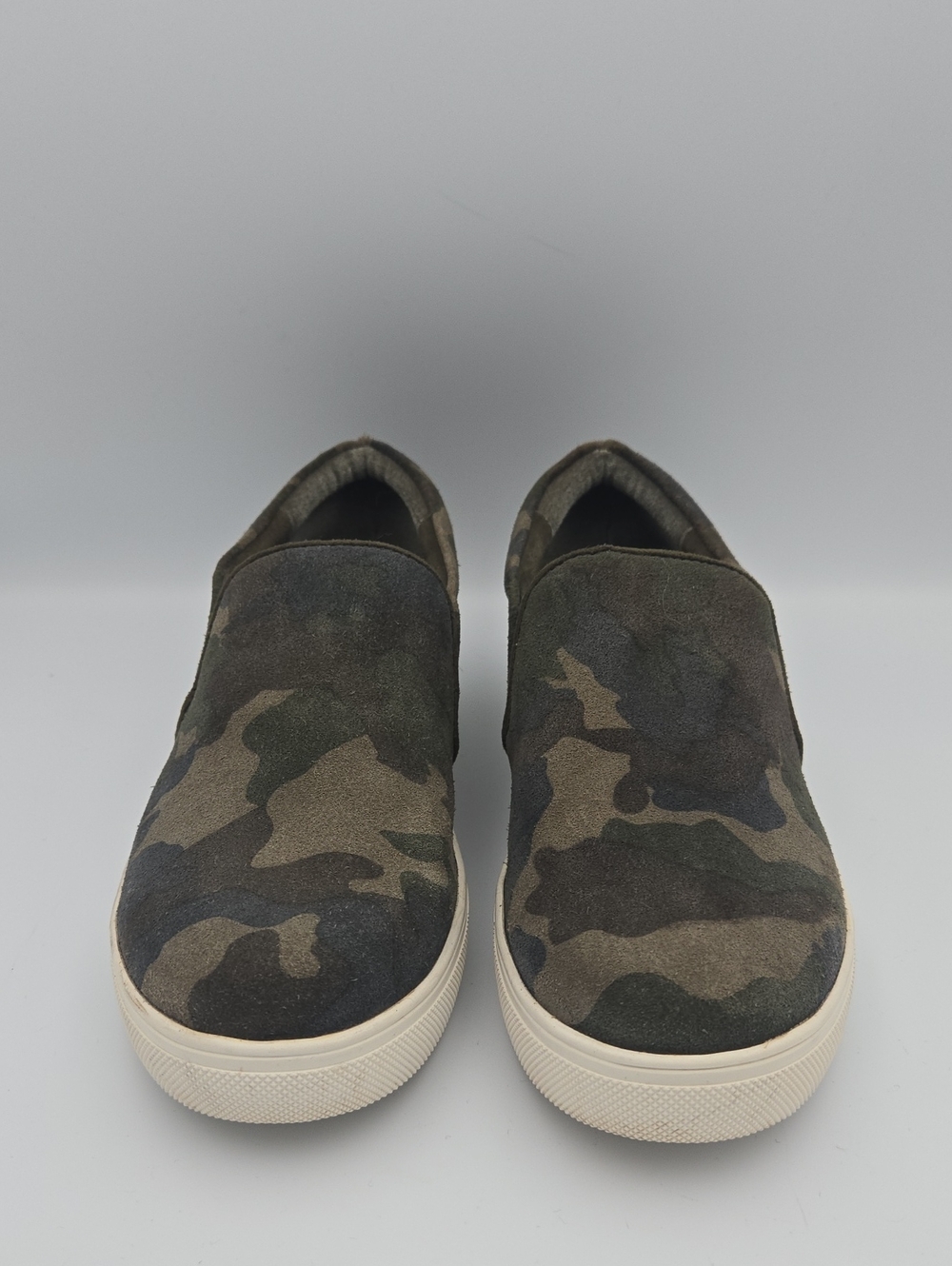 Blondo Waterproof Slip‑On Sneakers – Camo Print – Women’s 7.5